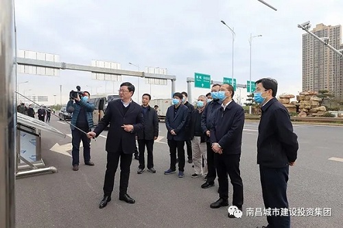 吳曉軍深入昌南大道快速路、洪都大道快速路項(xiàng)目現(xiàn)場(chǎng)調(diào)研指導(dǎo)